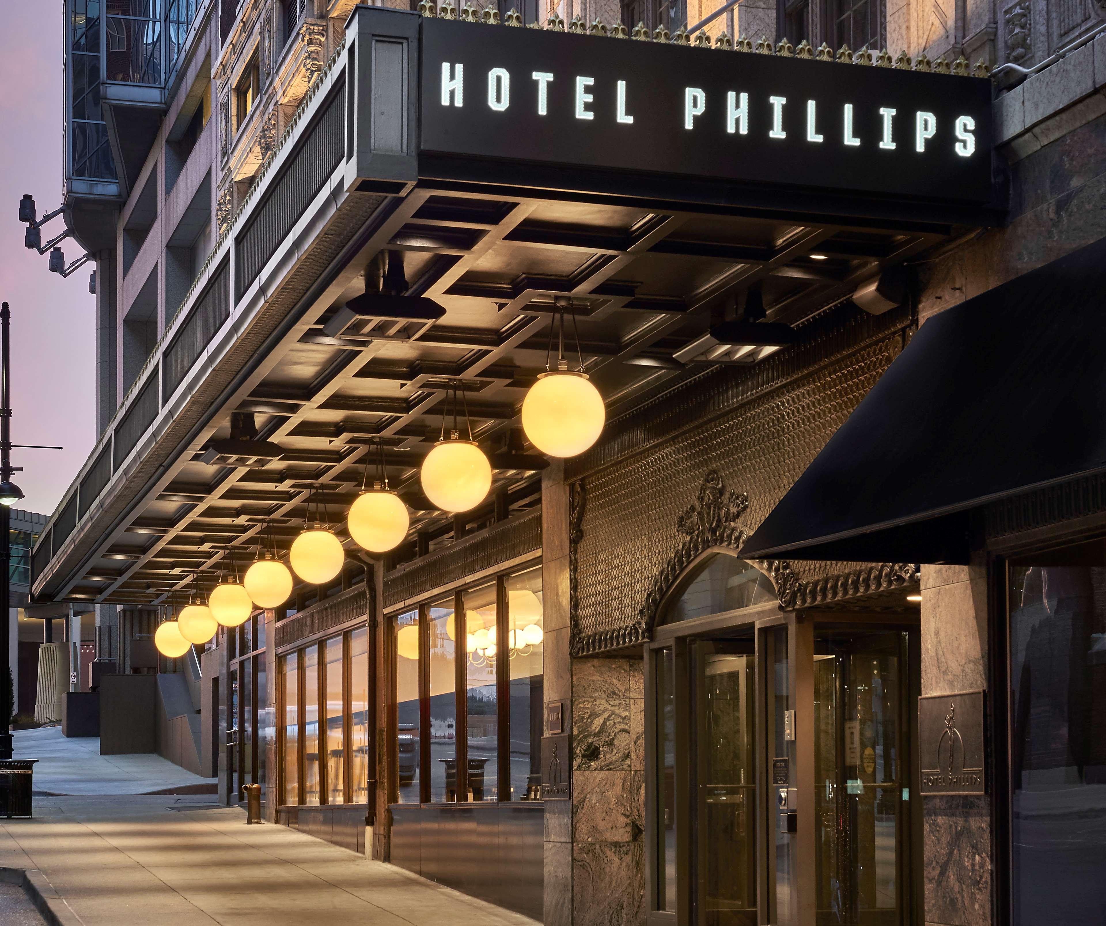 Hotel Phillips Kansas City, Curio Collection By Hilton Exterior foto
